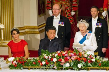 La duchesse Kate et la reine Elizabeth II avec le président chinois Xi Jinping à Buckingham Palace, le 20 octobre 2015