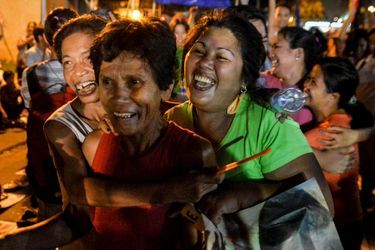 Les supporters de Mary Jane Veloso ont laissé exploser leur joie à l'annonce du sursis qu'elle a obtenu in extremis mardi.