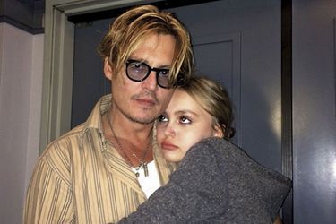 Lily-Rose avec son père Johnny Depp. Une photo postée sur son compte Instagram.