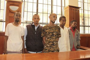 Cinq des six suspects de l'attaque de Garissa (Rashid Charles Mberesere ne figure pas sur la photo).