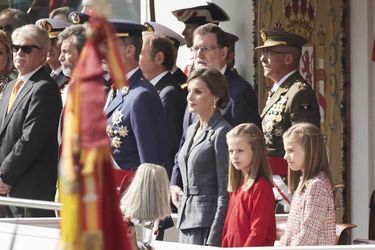 La reine Letizia et le roi Felipe VI d'Espagne avec leurs filles les princesses Leonor et Sofia à Madrid, le 12 octobre 2017