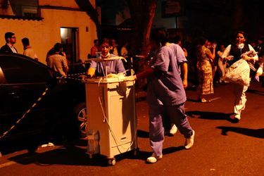 Au moins dix personnes sont mortes dans l'incendie d'un hôpital de Rio de Janeiro.