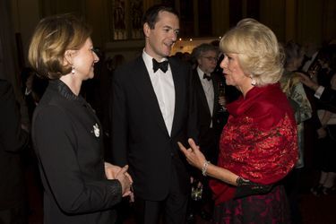 La duchesse de Cornouailles Camilla avec George Osborne et sa femme à Londres, le 13 octobre 2015