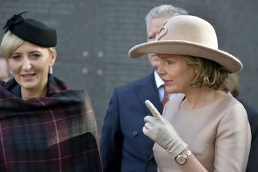 La reine Mathilde de Belgique avec Agata Duda à Varsovie, le 15 octobre 2015