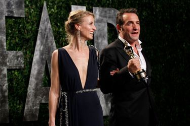 Alexandra est présente à Los Angeles en février 2012, lorsque Jean reçoit son Oscar pour "The Artist".