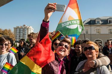 Première Gay pride dans les rues de Pristina, capitale du Kosovo, le 10 octobre 2017.