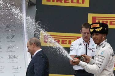 Douche au champagne pour Vladimir Poutine