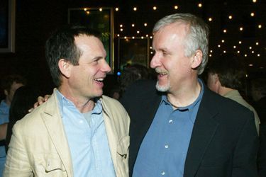 Bill Paxton et James Cameron en 2005.
