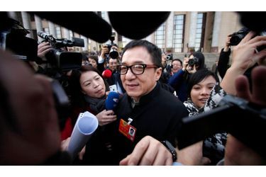 L&#039;acteur Jackie Chan a assisté à la cérémonie d&#039;ouverture du Conseil consultatif du Parti communiste chinois, à Pékin dimanche.