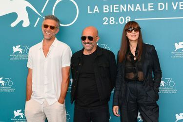 Vincent Cassel, Gaspar Noé et Monica Bellucci à Venise, le 31 août 2019.