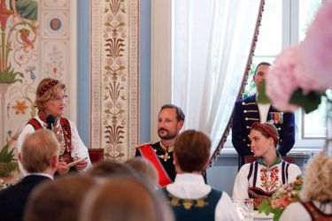 La reine Sonja, le prince Haakon et la princesse Ingrid Alexandra de Norvège, à Oslo le 31 août 2019