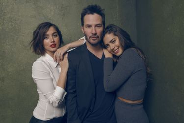 Keanu Reeves en 2015 avec Ana de Armas et Lorenza Izzo pour «Knock Knock»