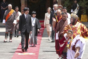 Le prince Hisahito du Japon et son père le prince Fumihito d&#039;Akishino à à Thimphou au Bhoutan, le 19 août 2019