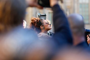 Rihanna affole Paris