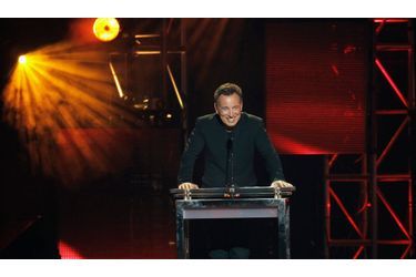 A l’avant-veille des Grammy Awards, le gala MusiCares a eu lieu vendredi soir  à Los Angeles, en présence de stars telles que Katy Perry, Elton John, Ben Harper, Sting ou encore Jason Mraz. Cette année, c’est Bruce Springsteen qui a été couronné personne de l’année par la Grammy Foundation.