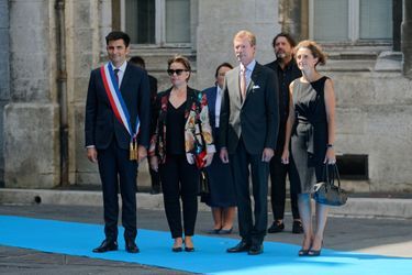 La grande-duchesse Maria Teresa et le grand-duc Henri de Luxembourg à Angoulême avec le maire Xavier Bonnefont, le 24 août 2019