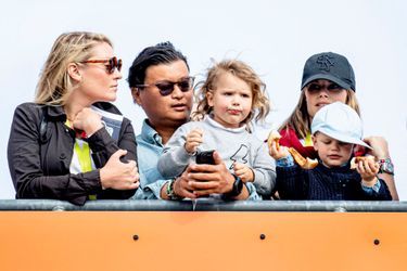 La princesse Sofia de Suède et ses fils les princes Alexander et Gabriel sur le circuit suédois de Gellerasen, le 18 août 2019 