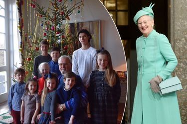 La reine Margrethe II de Danemark le 30 avril 2016. En médaillon: avec le prince Henrik et leurs huit petits-enfants en décembre 2016