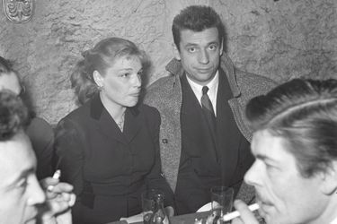 Paris, printemps 1951 : les caves du Club Saint-Germain. Parmi les habitués : Yves Montand et son épouse Simone Signoret.