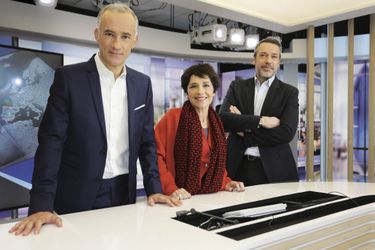 Les trois intervieweurs de la soirée:  TF1, Gilles Bouleau, RTL, Elizabeth Martichoux et « L’Obs », Matthieu Croissandeau.