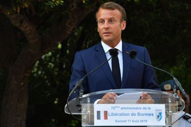 Le président Emmanuel Macron samedi à Bormes-les-Mimosas