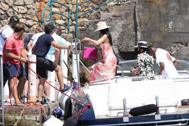 Kylie Jenner, Travis Scott, Kris Jenner et Corey Gamble à Capri le 8 août 2019