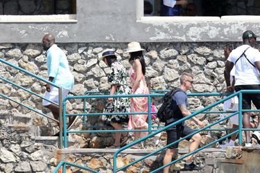 Kylie Jenner, Travis Scott, Kris Jenner et Corey Gamble à Capri le 8 août 2019