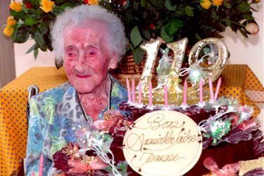 Jeanne Calment le 21 février 1994, pour son 110e anniversaire.