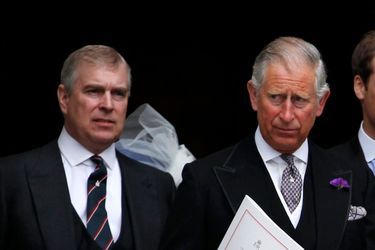 Le prince Andrew et le prince Charles, lors de la cérémonie religieuse du Jubilé de Diamant de la reine en 2012.