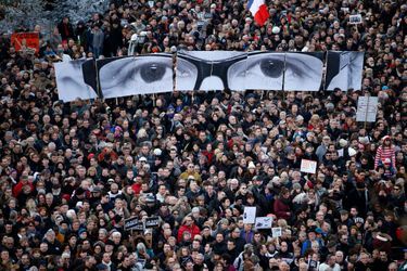 "Une manifestation contre la connerie" - La France est Charlie
