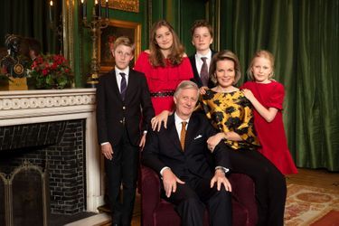 La reine Mathilde, le roi des Belges Philippe et leurs enfants. Photo diffusée le 21 décembre 2018 