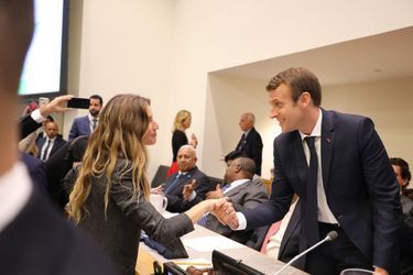  Gisele Bündchen et Emmanuel Macron mardi au siège des Nations Unies à New York.