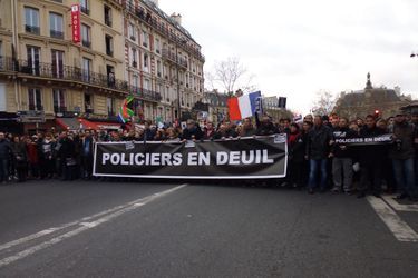 Les policiers ont défilé à Paris.