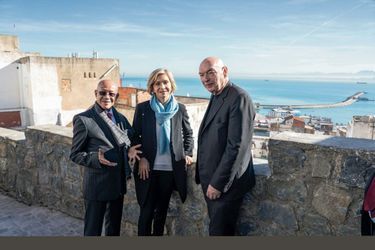 Abdelkader Zoukh, Valérie Pécresse et l’architecte Jean Nouvel lors d’une visite de la Casbah d’Alger, le 16 décembre.