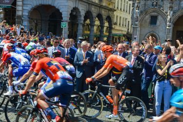 Le Roi Philippe au départ du Tour de France à Bruxelles le 6 juillet.&amp;nbsp;