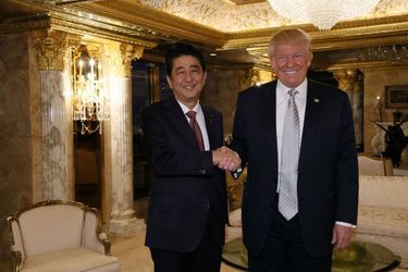 Le Premier ministre japonais, Shinzo Abe, a rencontré Donald Trump jeudi.