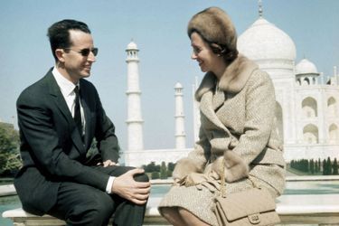 Le pèlerinage de tous les amoureux: le roi Baudouin emmène la reine Fabiola au Taj Mahal, en Inde, en février 1970.