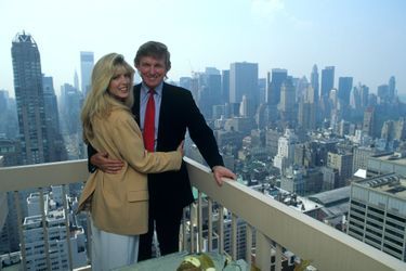 Donald Trump et Marla Maples au sommet du Trump Palace.