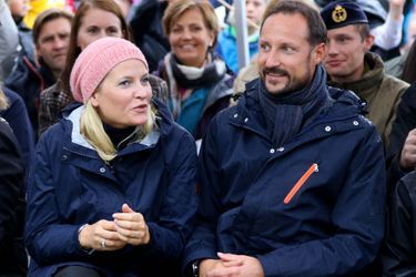 La princesse Mette-Marit et le prince Haakon de Norvège à Nittedal, le 17 septembre 2015