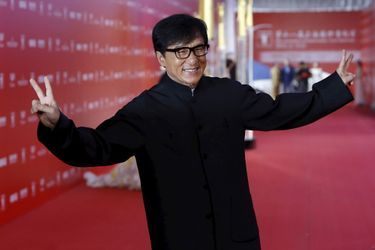 Jackie Chan a joué dans un film pornographique hongkongais, intitulé "All in the Family", en 1975. 