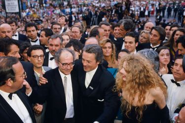 Jean-Luc Godard et Alain Delon lors de la présentation de "Nouvelle Vague" au Festival de Cannes. 