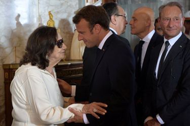 Emmanuel Macron adresse ses condoléances à la veuve du président tunisien.
