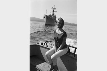 Brigitte Bardot Invitée par la Marine Nationale