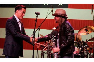 Le chanteur de rock a participé à des meetings de Romney, comme ici dans le Michigan en février. Il a surtout offert son titre &quot;Born Free&quot;, sorti en 2010, devenu l&#039;hymne de campagne du Républicain.