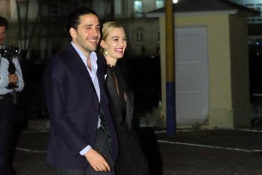Carlos Torretta et Marta Ortega arrivent au Real Club Náutico, en Corogne, pour le cocktail qui suit leur mariage