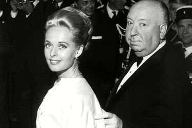 Tippi Hedren et Alfred Hitchcock au festival de Cannes en 1963.