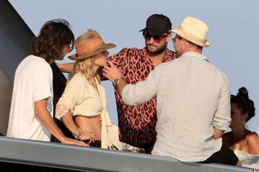 Elsa Pataky,&nbsp;Chris Hemsworth et des amis&nbsp;à Ibiza le 14 juillet 2019