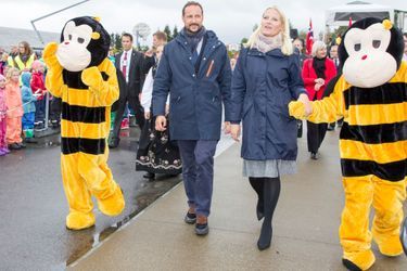 La princesse Mette-Marit et le prince Haakon de Norvège à Gjerdrum, le 16 septembre 2015