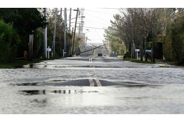 Les rues inondées de Westhampton Beach, New York