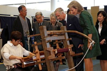 La reine Mathilde et le roi Philippe de Belgique avec l&#039;impératrice Michiko et l&#039;empereur Akihito du Japon à Yuki, le 12 octobre 2016